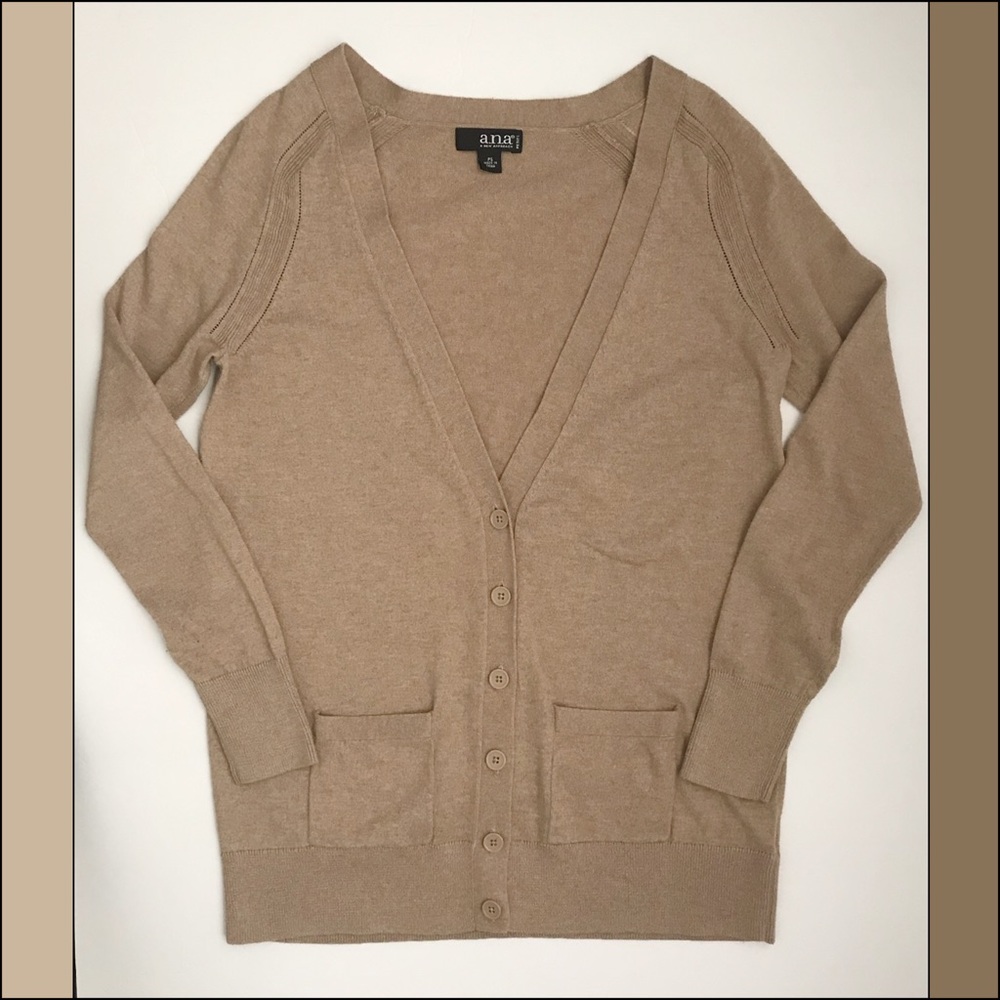‼️3 for $15‼️ Tan Cardigan